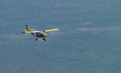 Flying loose formation with the four-seat STOL CH 801