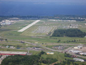 Approaching the Oshkosh airfield (09-27)