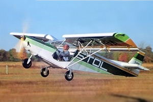 Chris Heintz flies the STOL CH 701