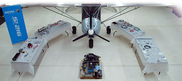 Rotax 912iS engine