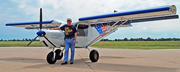 Dennis Sapp with his Zenith STOL CH 701