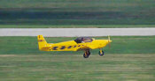 yel-take-off.jpg (22683 bytes)